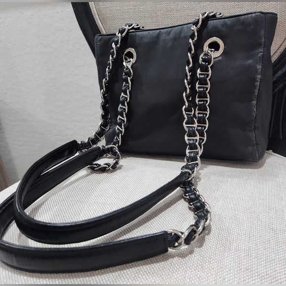 PRADA Black Nylon Tessuto Tote with Leather Thread Chain - Picture 7 of 16
